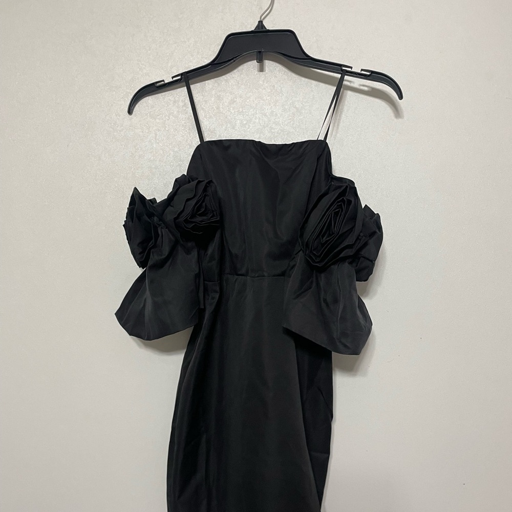 Elegant Black Strapless Dress